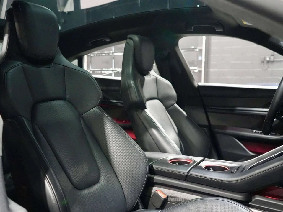 2020 Porsche Taycan - Image 10 of 20