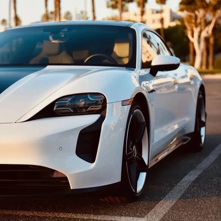 2020 Porsche Taycan - Image 2 of 6