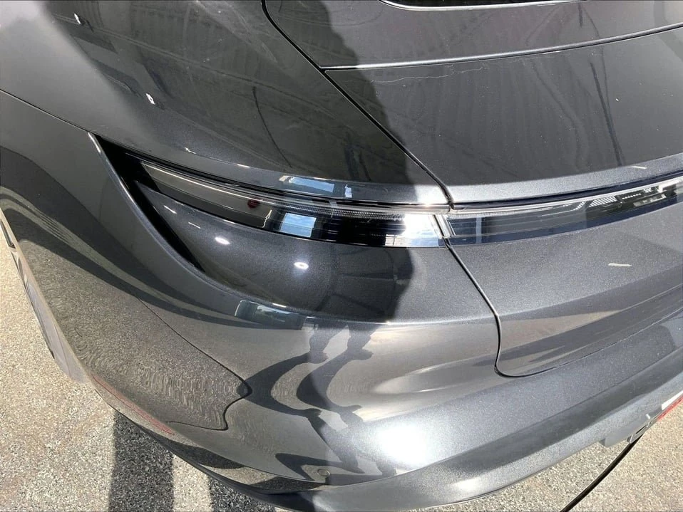 2020 Porsche Taycan - Image 18 of 20