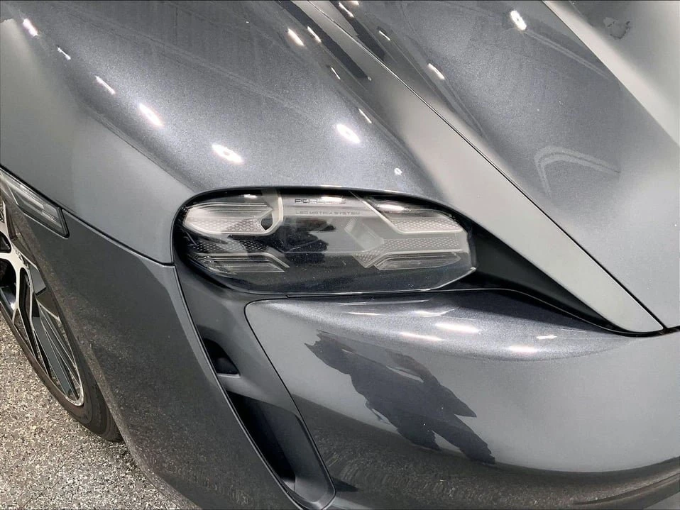2020 Porsche Taycan - Image 17 of 20