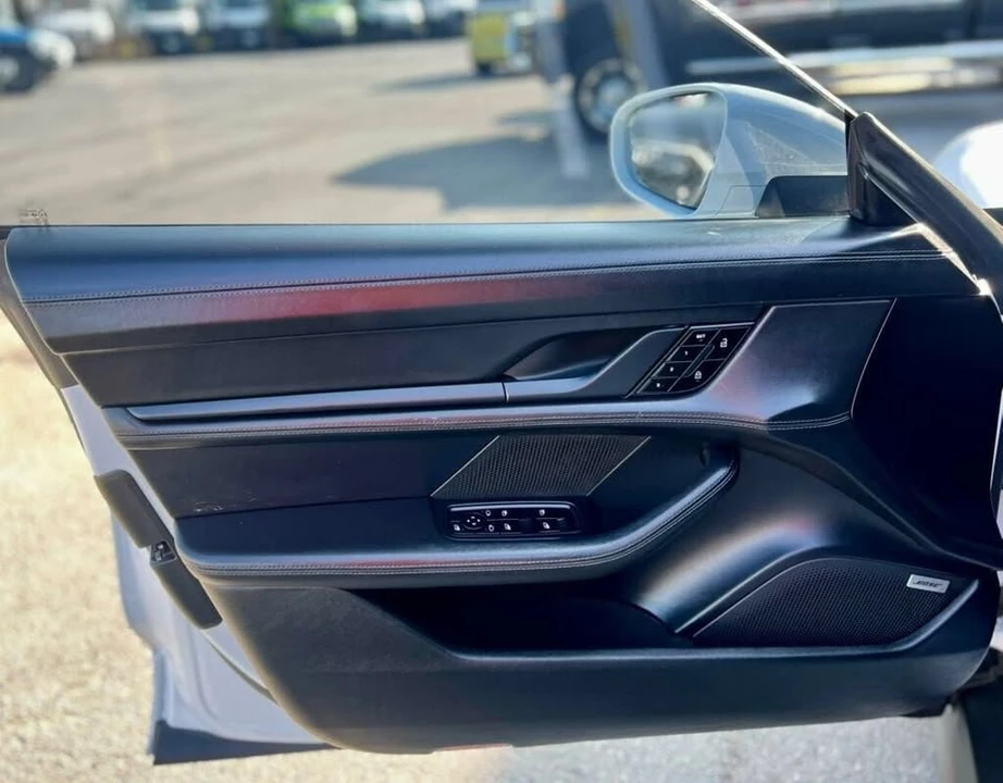 2020 Porsche Taycan - Image 19 of 20
