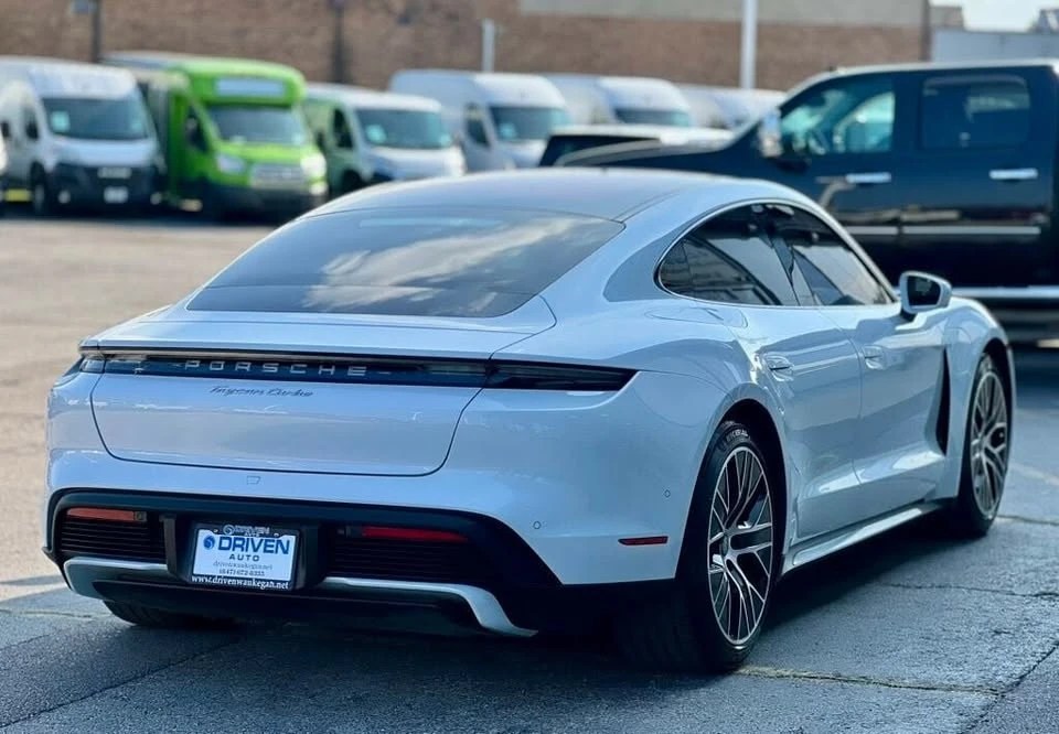 2020 Porsche Taycan - Image 5 of 20