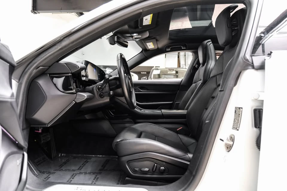 2020 Porsche Taycan - Image 4 of 19