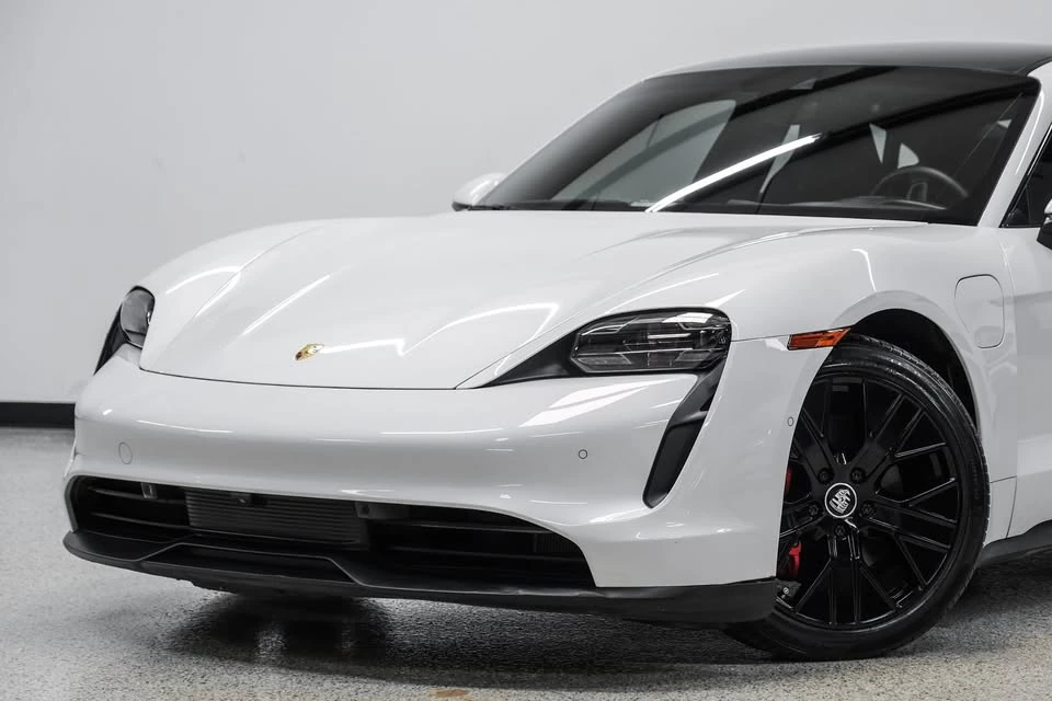 2020 Porsche Taycan - Image 7 of 19