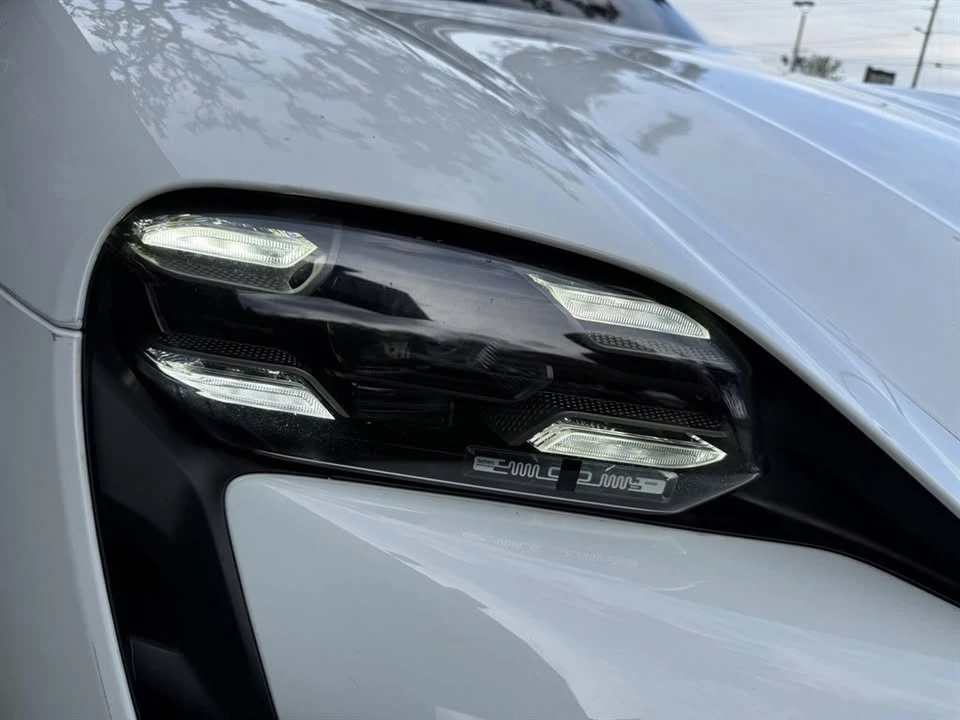 2020 Porsche Taycan - Image 9 of 20