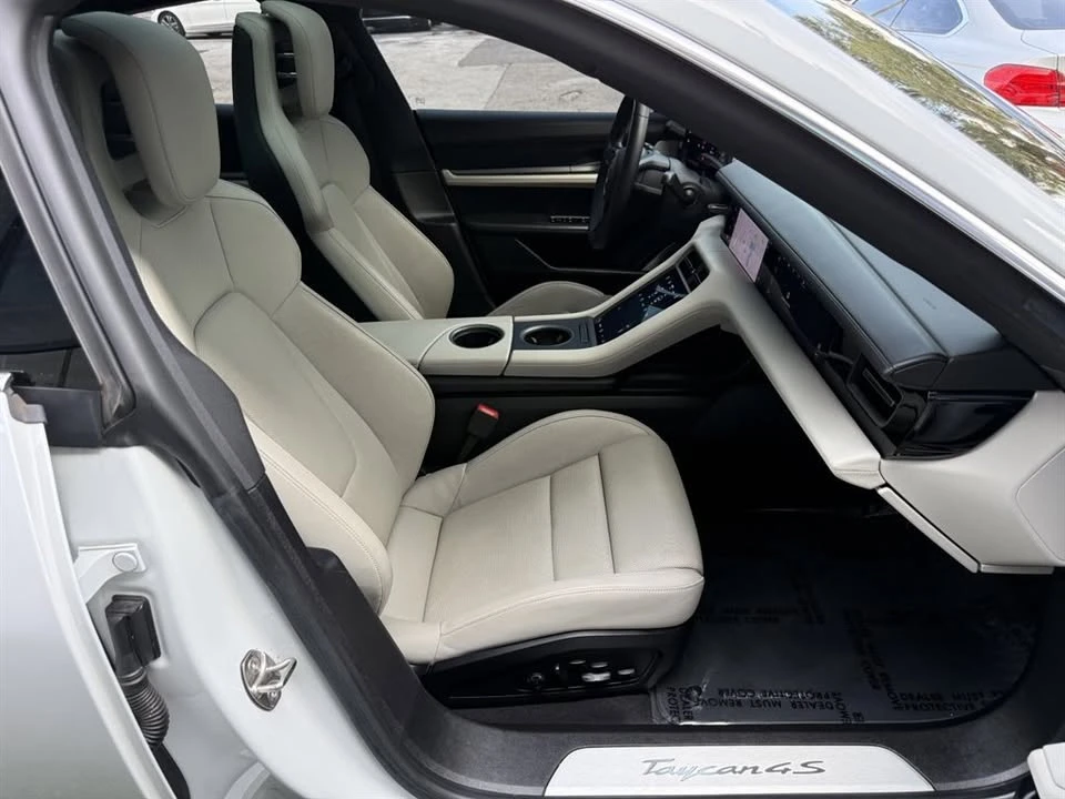 2020 Porsche Taycan - Image 15 of 20