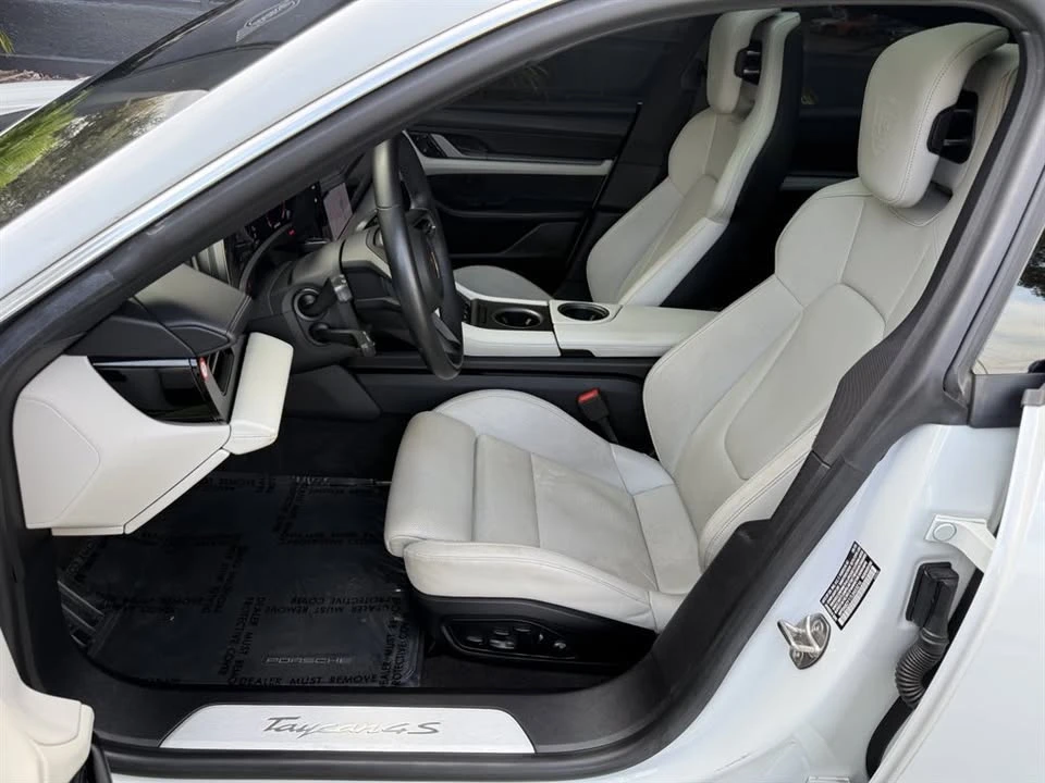 2020 Porsche Taycan - Image 11 of 20