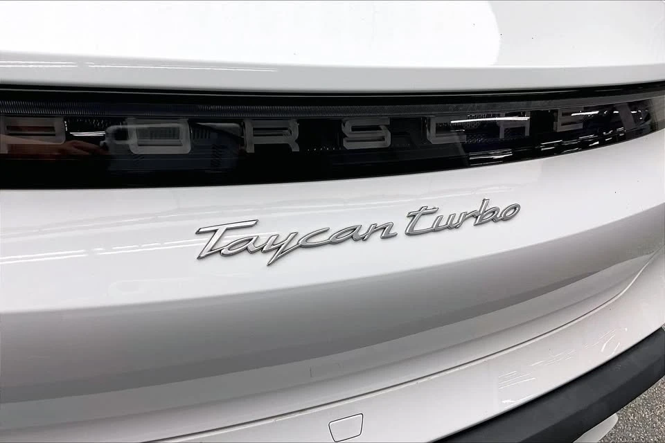2020 Porsche Taycan Turbo - Image 19 of 20