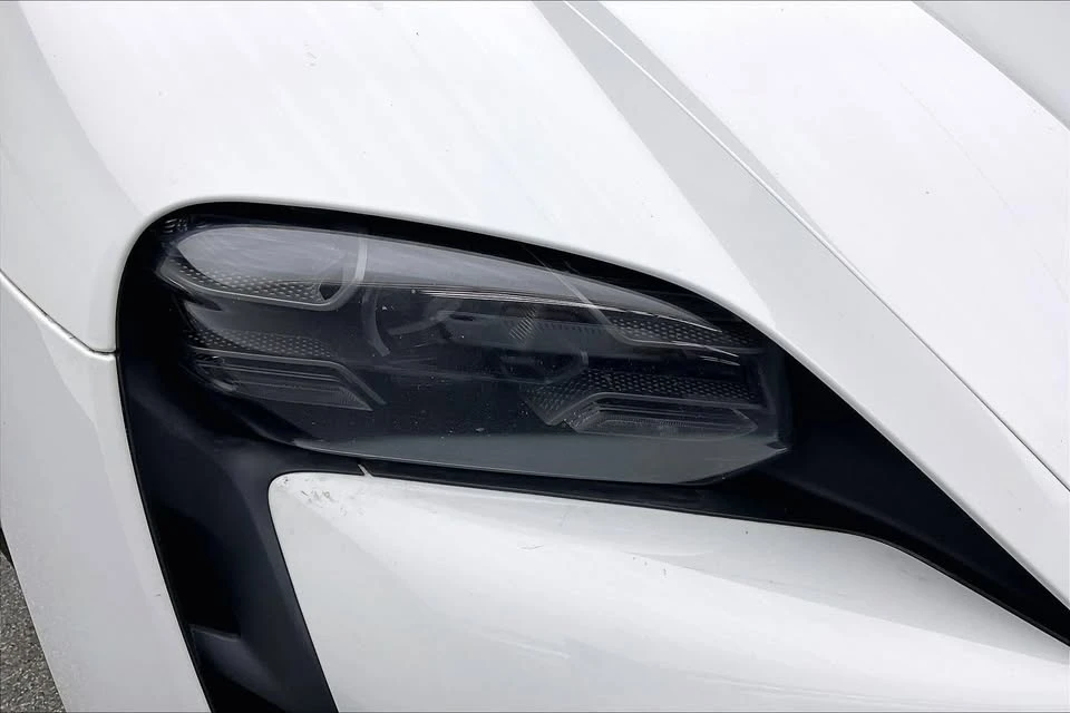 2020 Porsche Taycan Turbo - Image 17 of 20