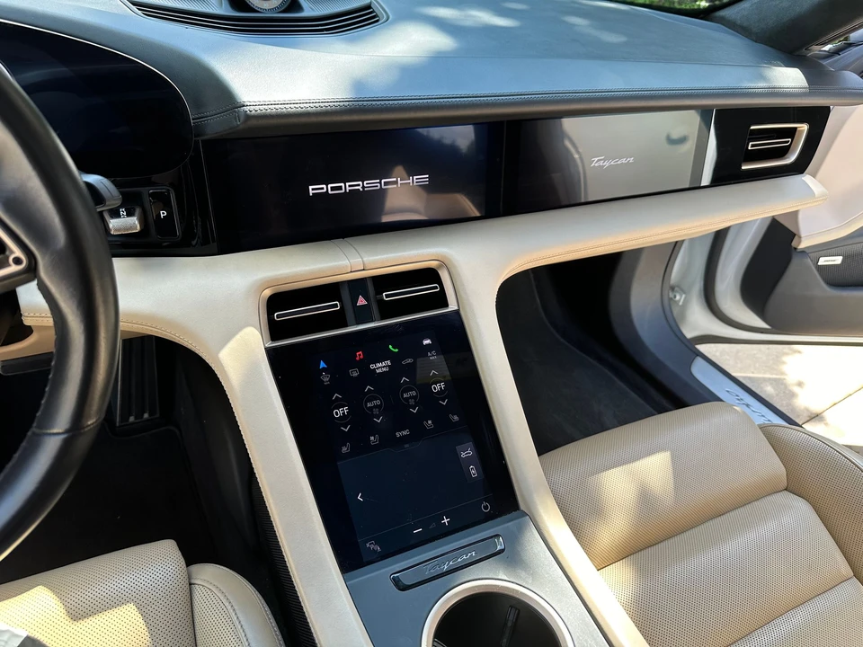 2020 Porsche Taycan Turbo - Image 15 of 24