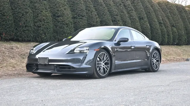 2020 Porsche Taycan Turbo