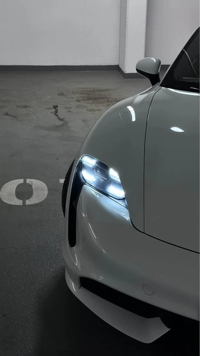 2020 Porsche Taycan Turbo - Image 11 of 20