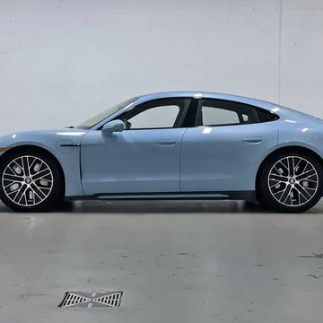 2020 Porsche Taycan Turbo