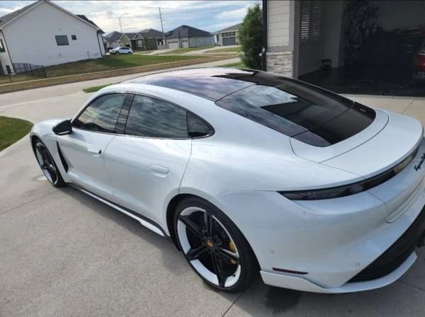 2020 Porsche Taycan Turbo - Image 11 of 16