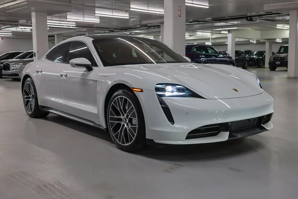 2020 Porsche Taycan Turbo - Image 8 of 20