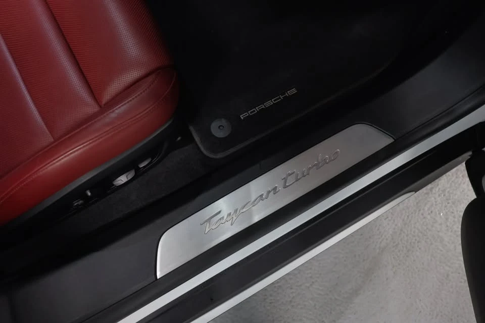 2020 Porsche Taycan Turbo - Image 18 of 20