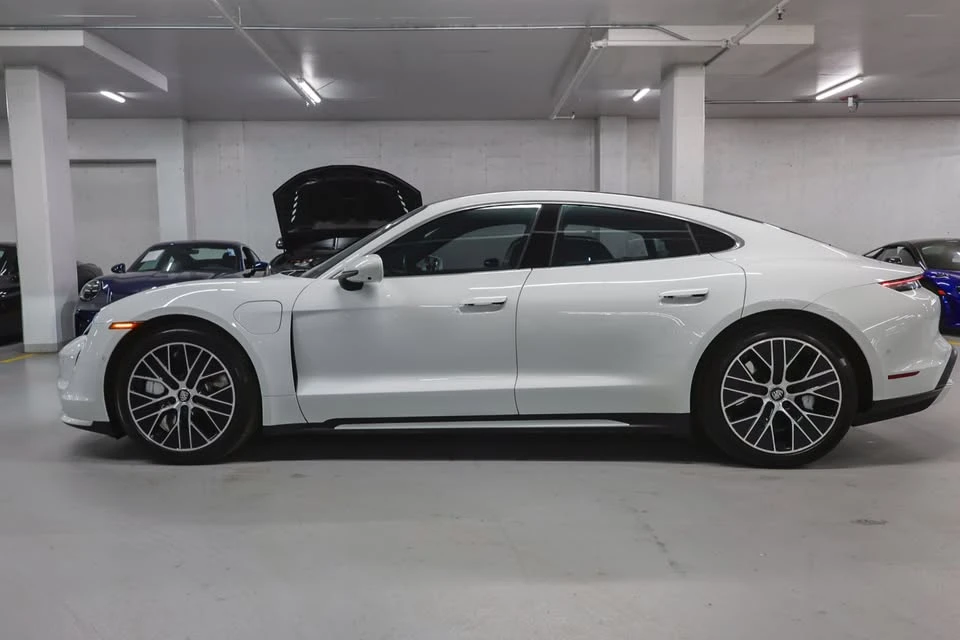2020 Porsche Taycan Turbo - Image 3 of 20