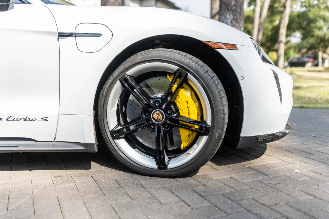 2020 Porsche Taycan Turbo - Image 17 of 31