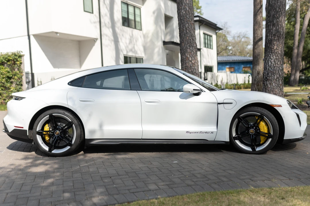 2020 Porsche Taycan Turbo - Image 3 of 31
