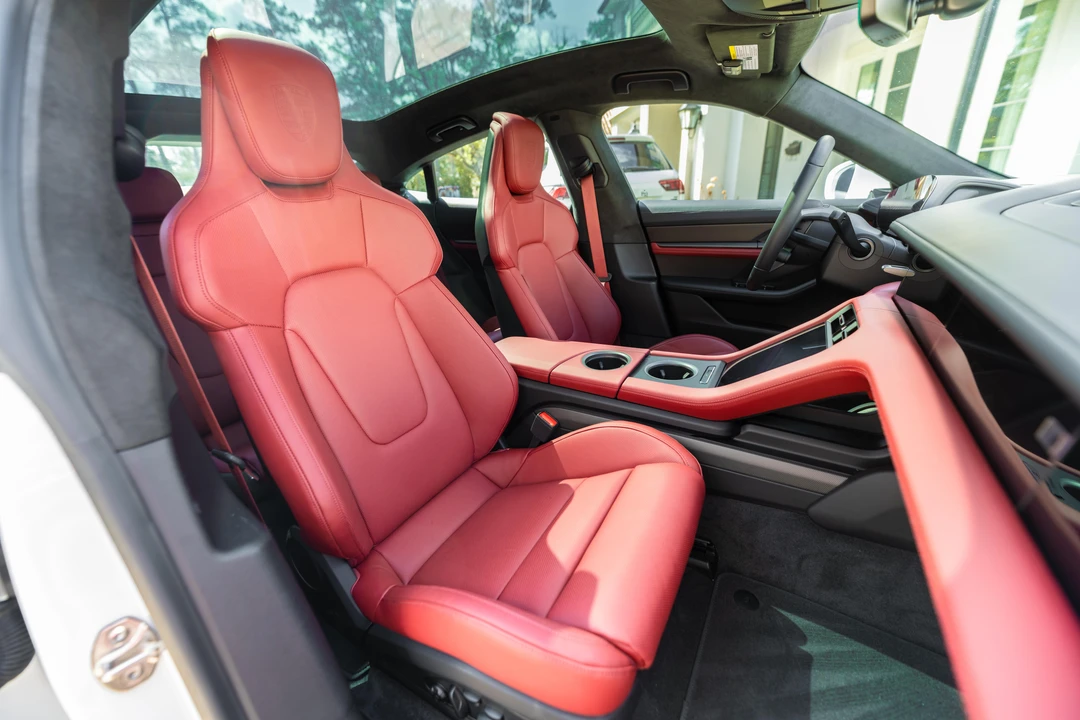 2020 Porsche Taycan Turbo - Image 28 of 31