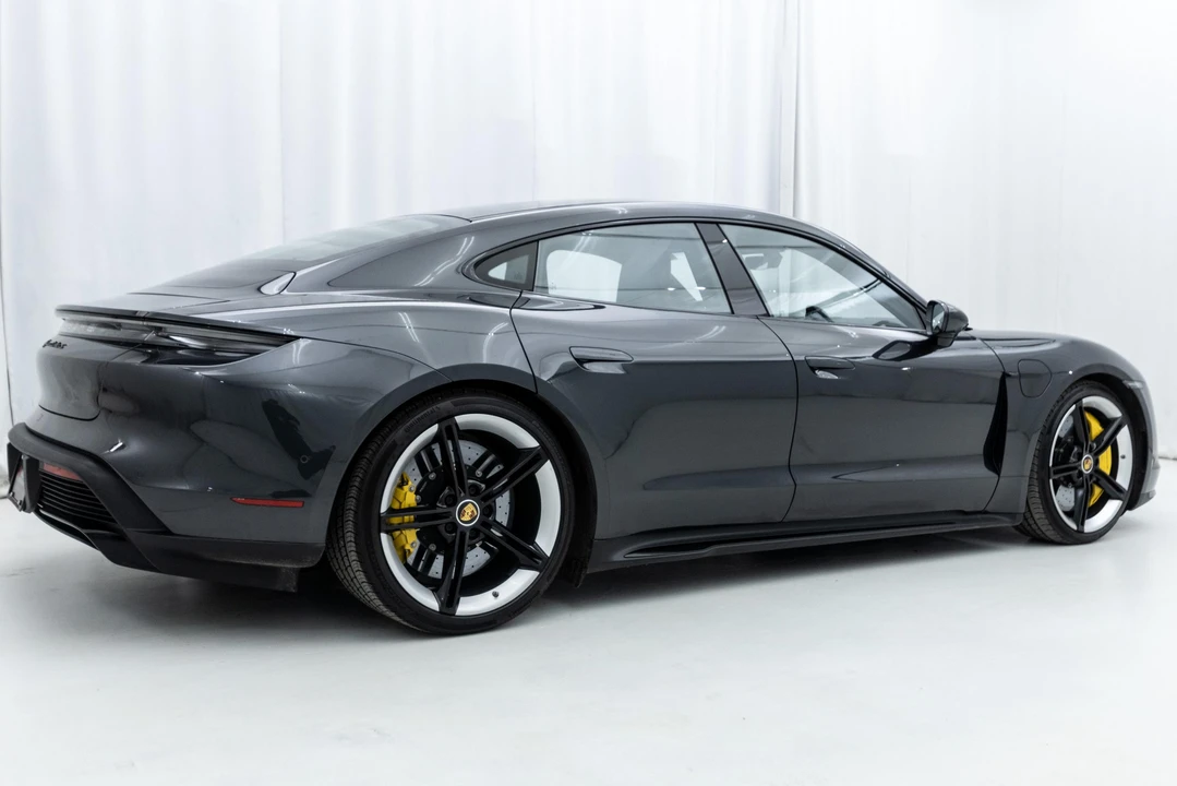 2020 Porsche Taycan Turbo S - Image 26 of 30