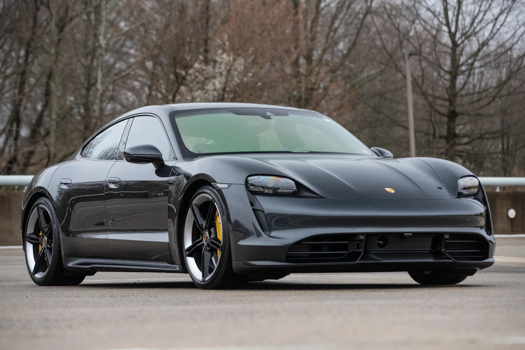 2020 Porsche Taycan Turbo S - Image 17 of 30