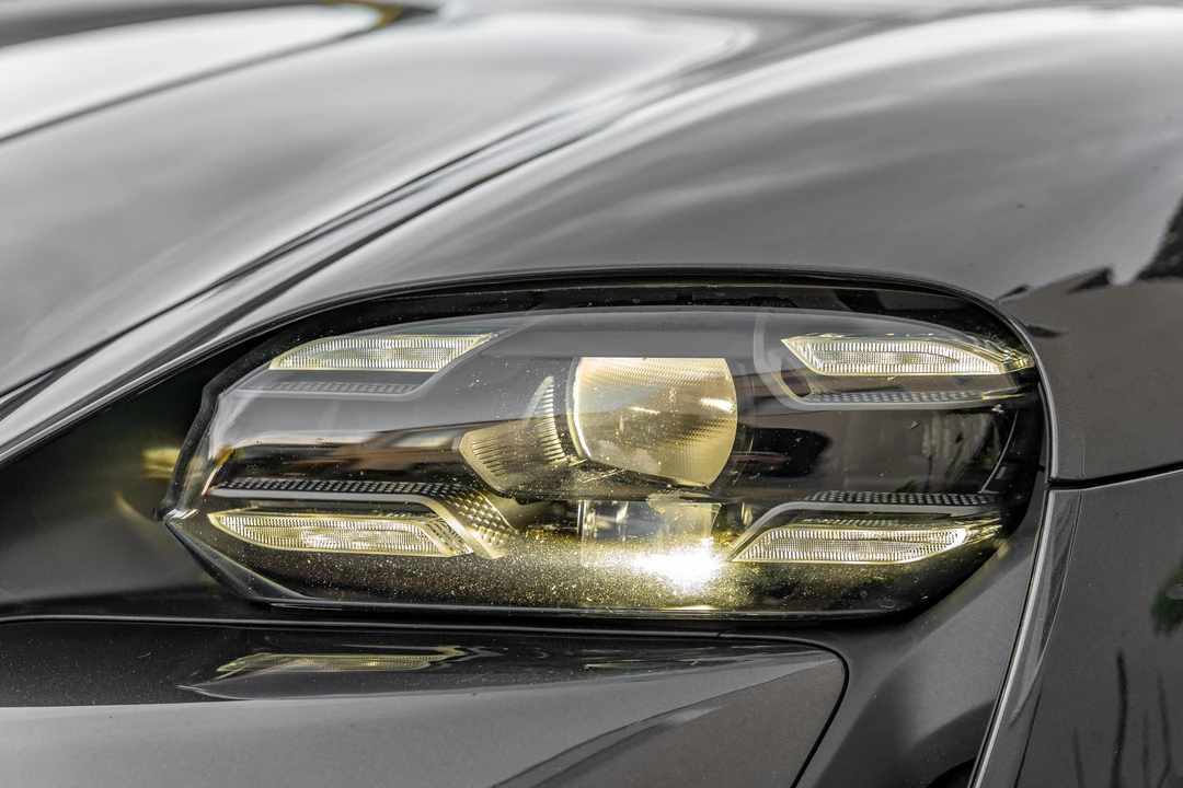 2020 Porsche Taycan Turbo S - Image 21 of 31