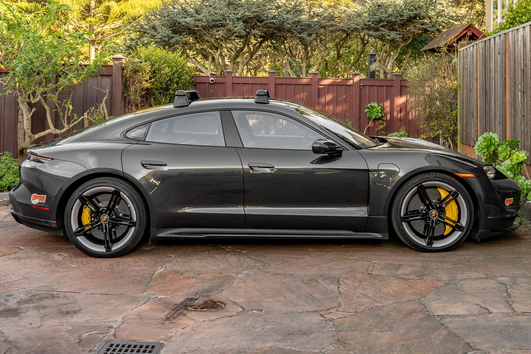 2020 Porsche Taycan Turbo S - Image 16 of 31