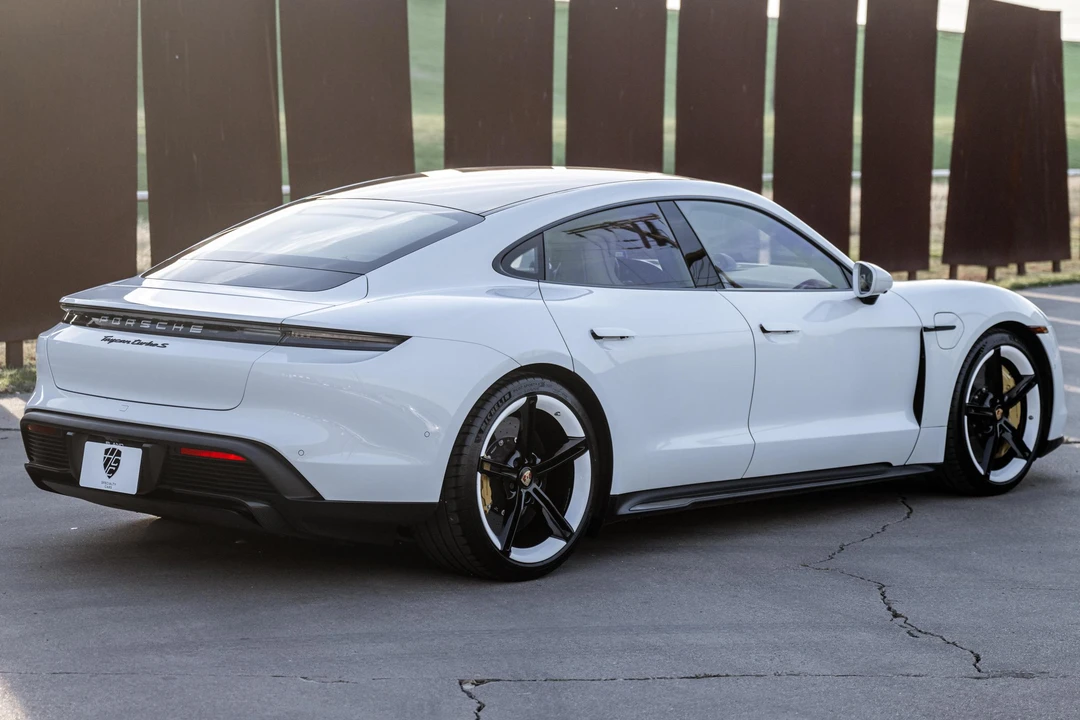 2020 Porsche Taycan Turbo S - Image 4 of 31
