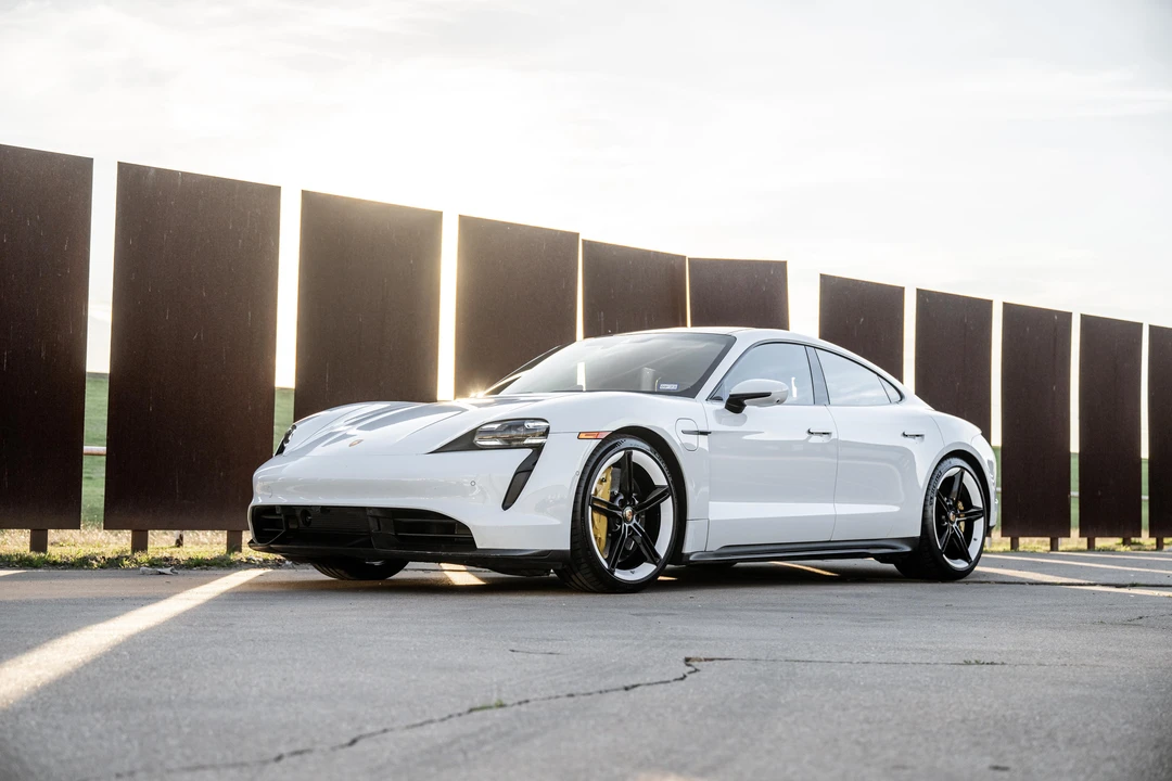 2020 Porsche Taycan Turbo S - Image 12 of 31