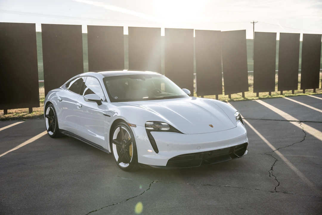 2020 Porsche Taycan Turbo S - Image 27 of 31