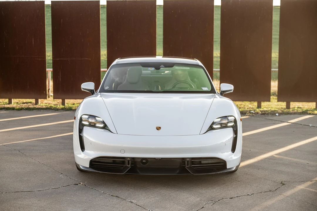 2020 Porsche Taycan Turbo S - Image 6 of 31