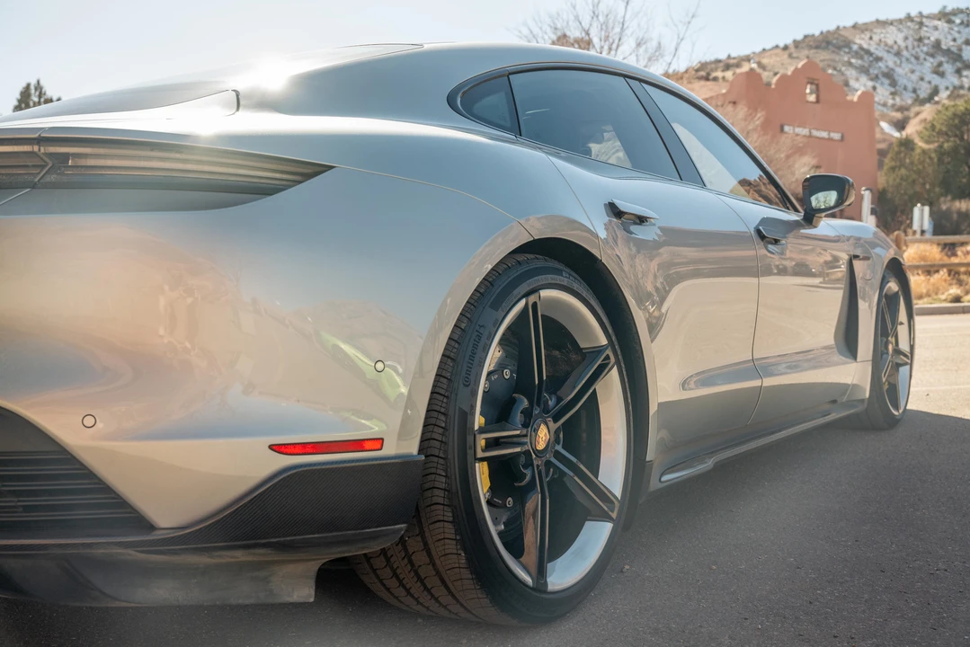 2020 Porsche Taycan Turbo S - Image 20 of 31