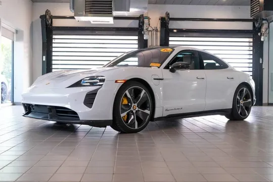 2020 Porsche Taycan Turbo S