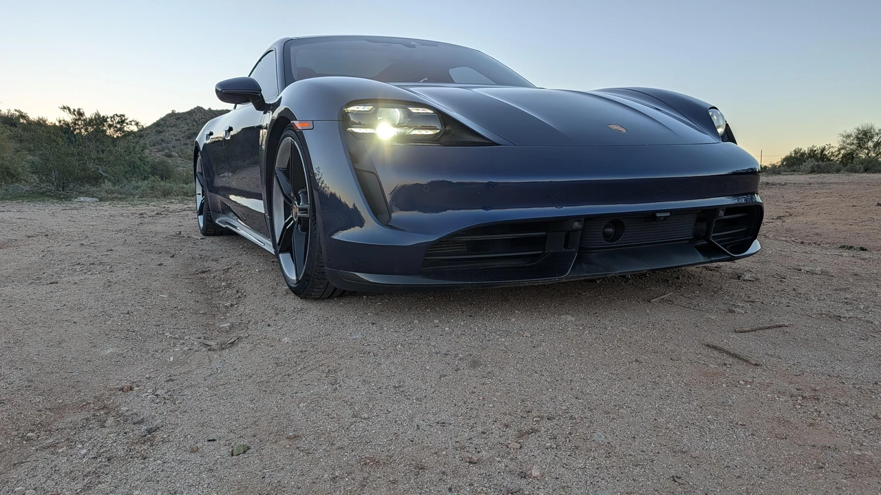 2020 Porsche Taycan Turbo S - Image 25 of 31