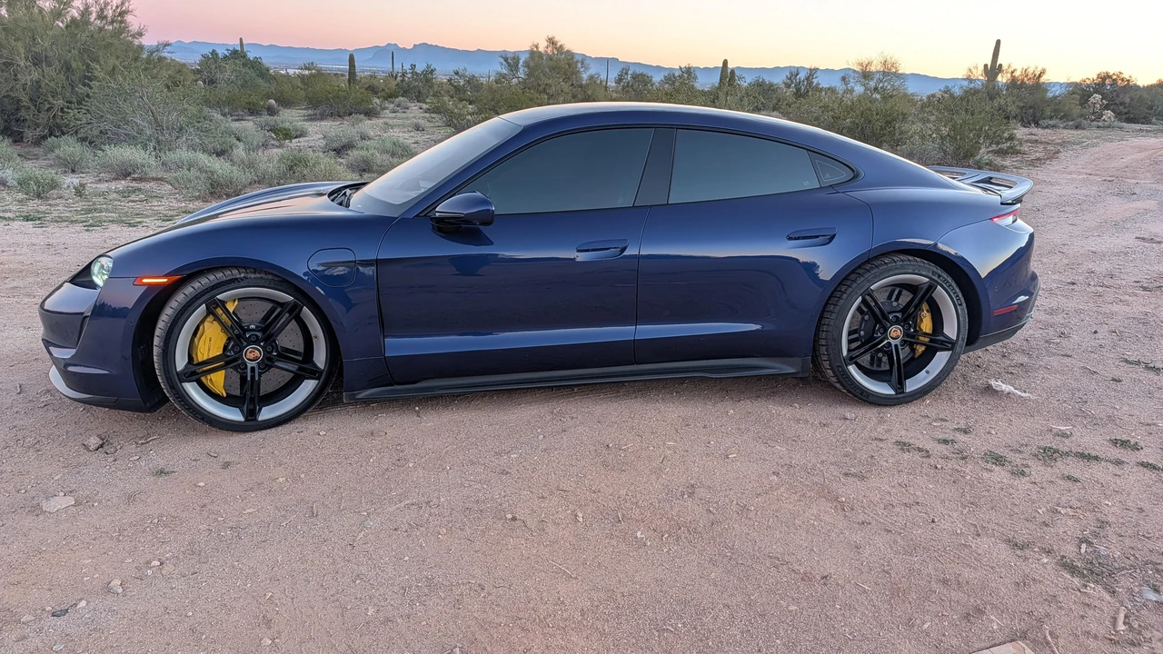 2020 Porsche Taycan Turbo S - Image 12 of 31