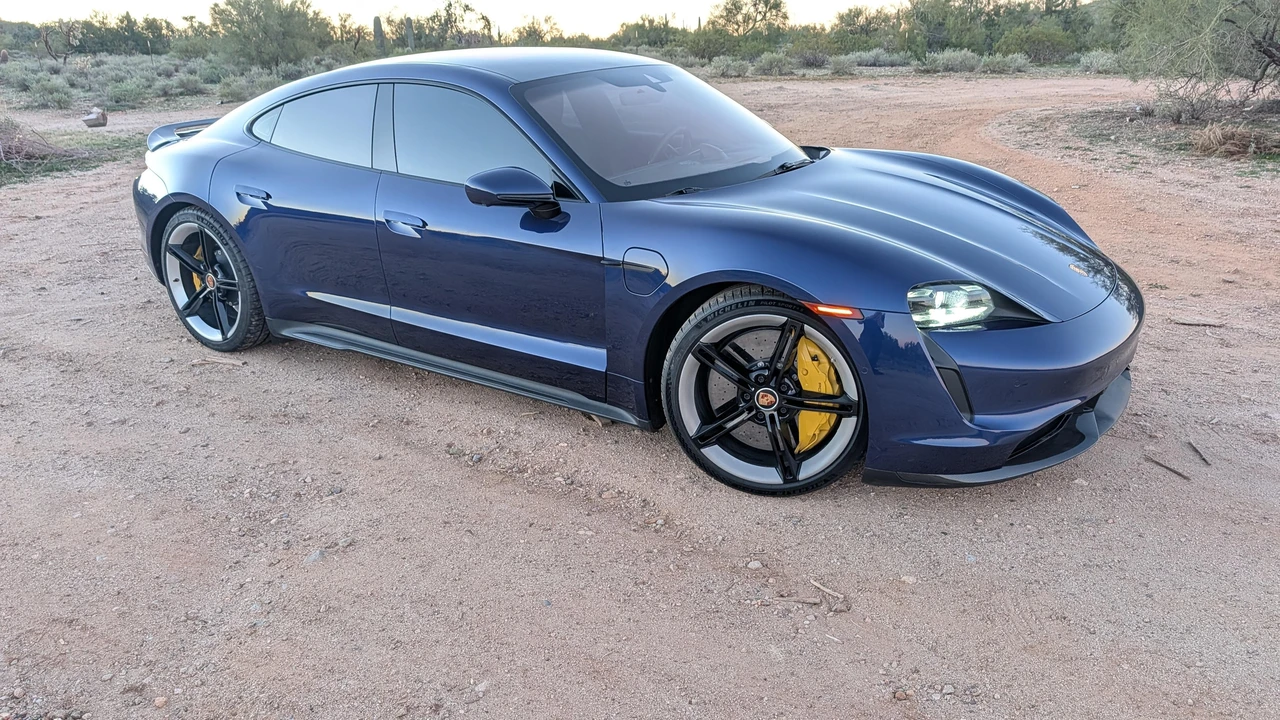 2020 Porsche Taycan Turbo S - Image 22 of 31