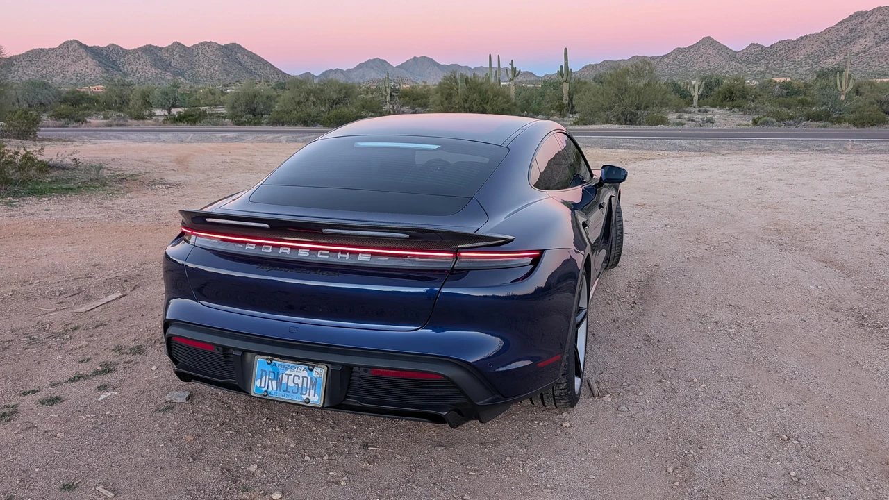 2020 Porsche Taycan Turbo S - Image 17 of 31