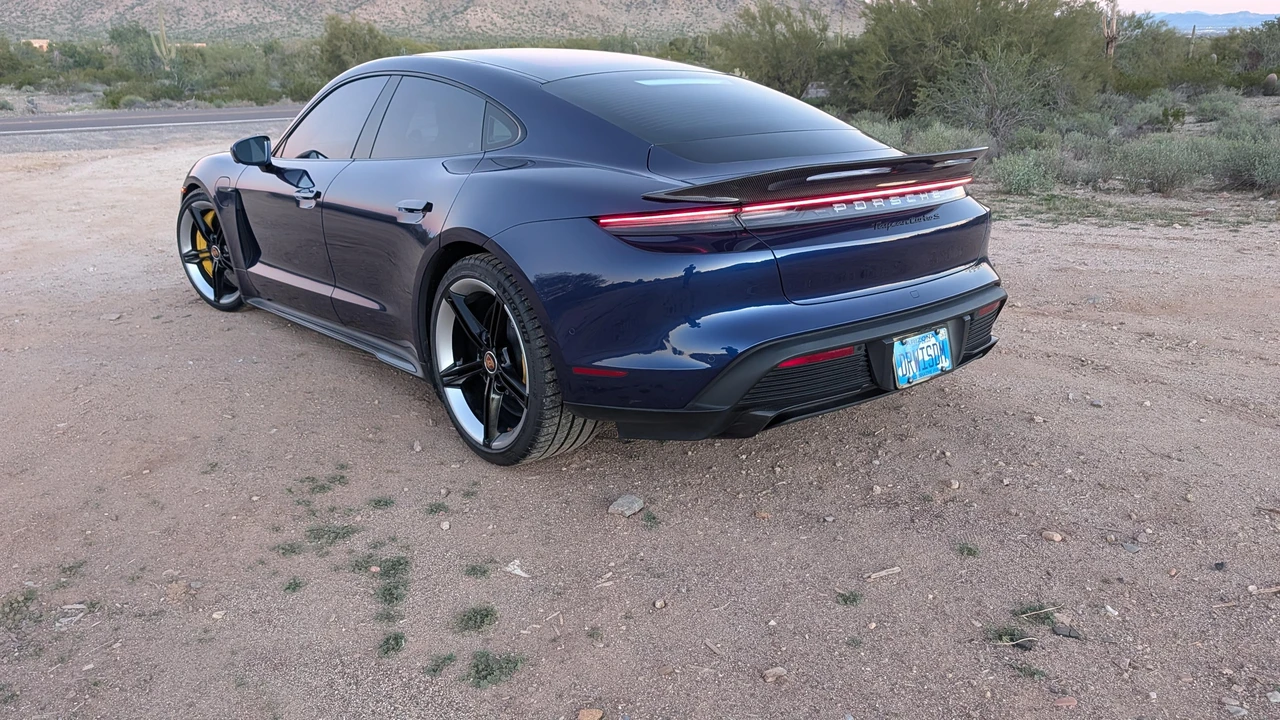 2020 Porsche Taycan Turbo S - Image 14 of 31