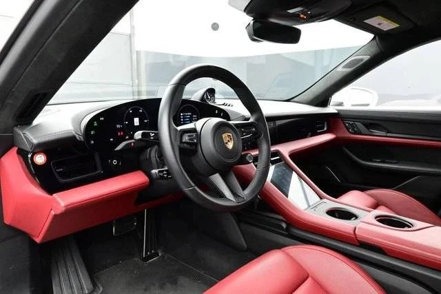 2020 Porsche Taycan Turbo - Image 4 of 5