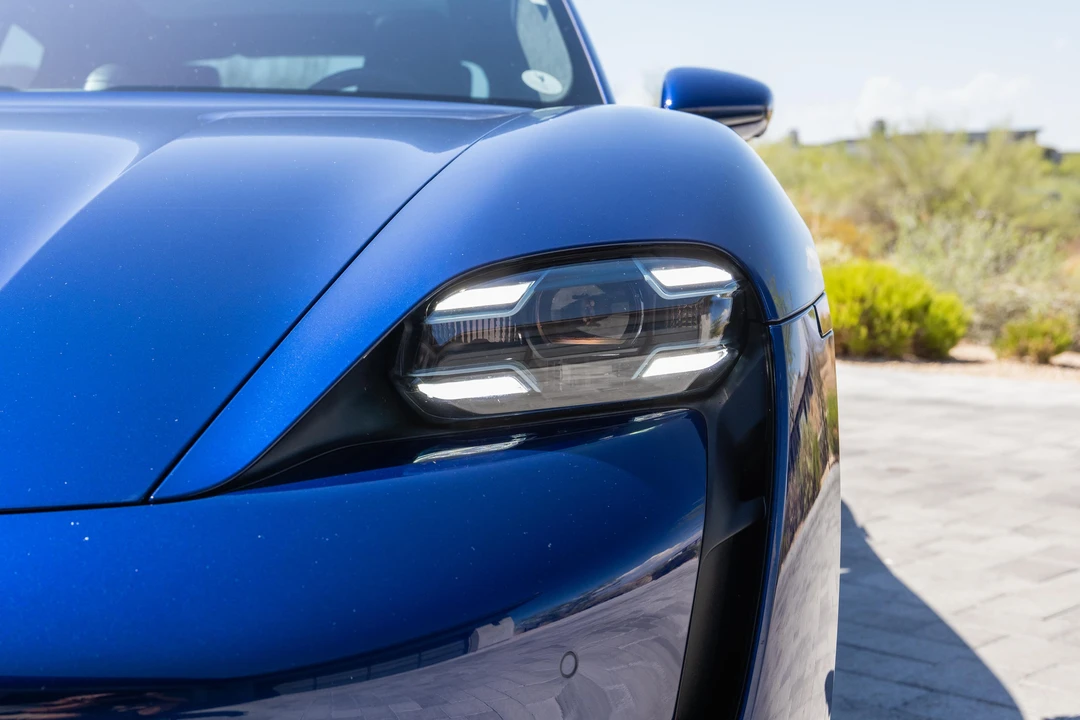 2020 Porsche Taycan Turbo - Image 14 of 31