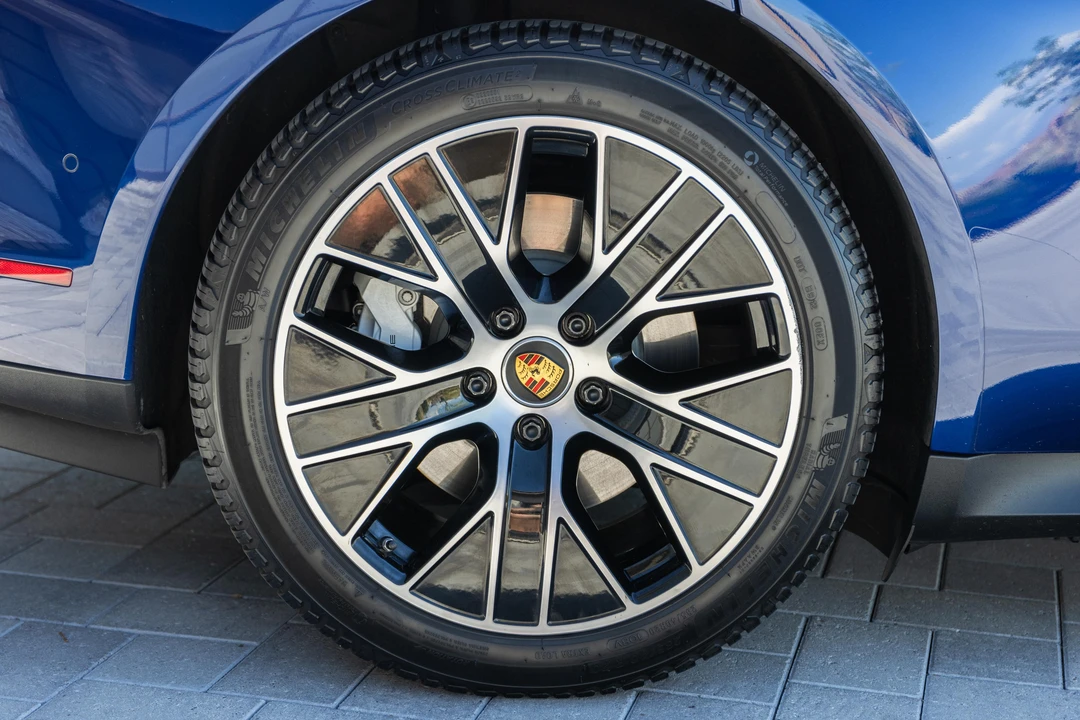2020 Porsche Taycan Turbo - Image 29 of 31
