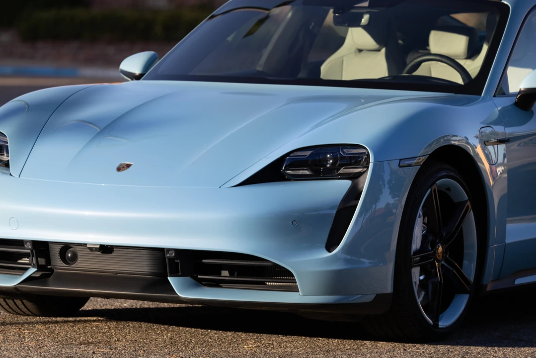 2020 Porsche Taycan Turbo - Image 29 of 31