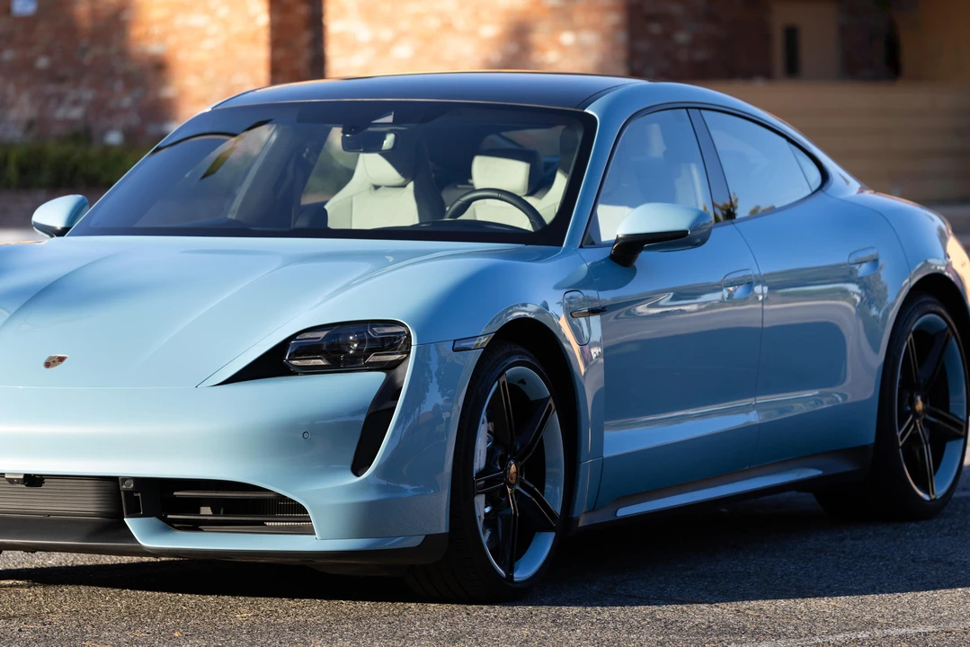 2020 Porsche Taycan Turbo - Image 30 of 31