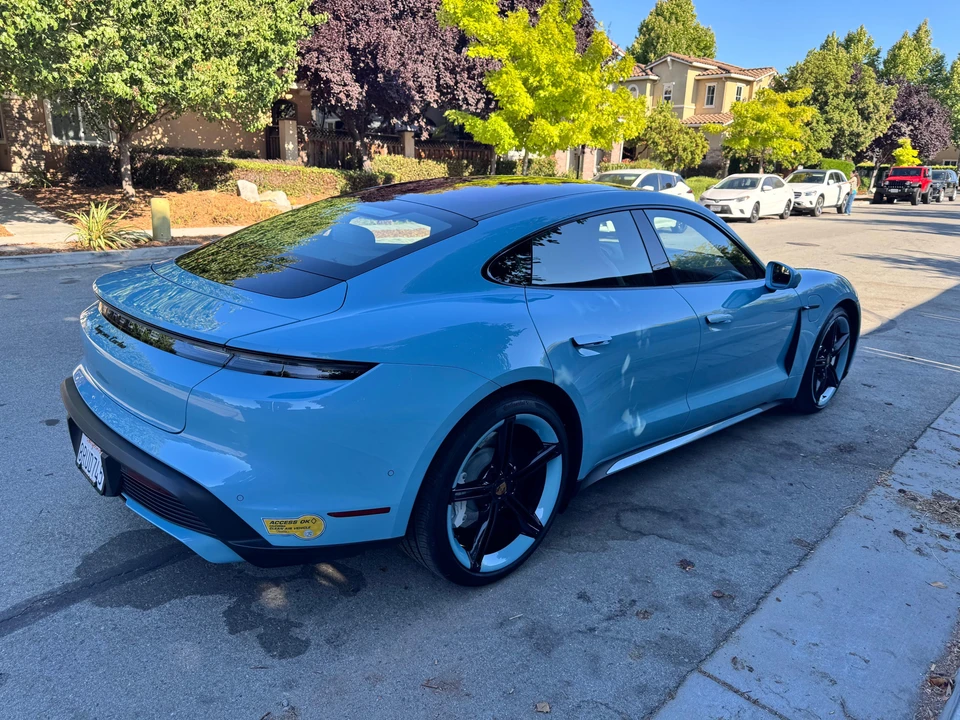 2020 Porsche Taycan Turbo - Image 15 of 31
