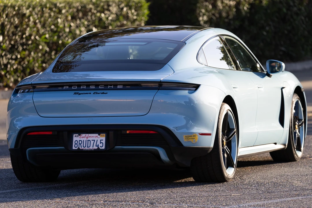 2020 Porsche Taycan Turbo - Image 4 of 31
