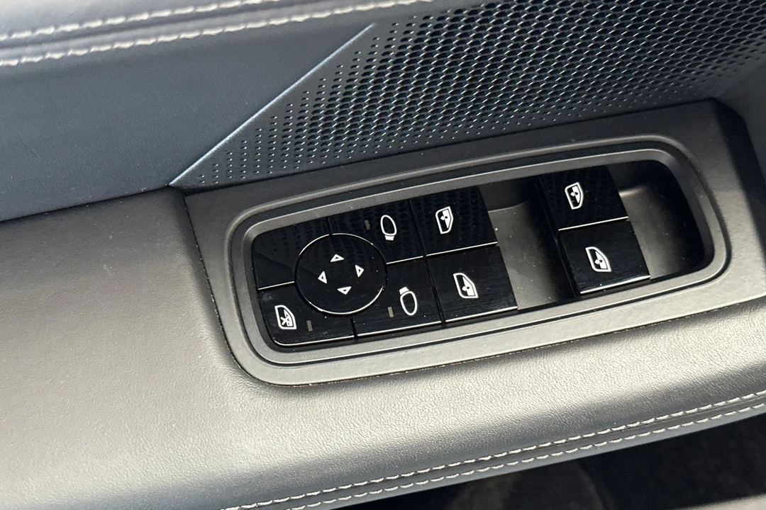 2020 Porsche Taycan Turbo - Image 13 of 21