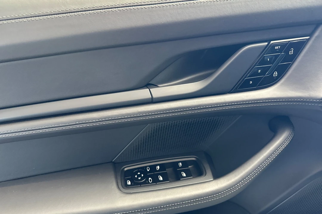 2020 Porsche Taycan Turbo - Image 12 of 21
