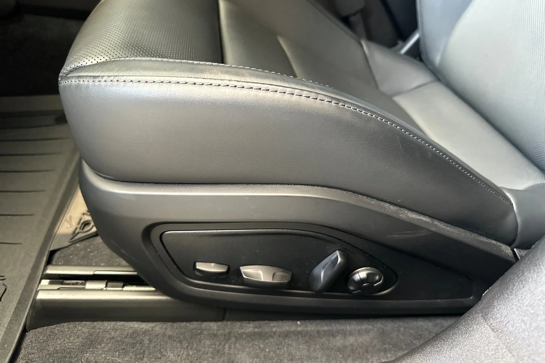 2020 Porsche Taycan Turbo - Image 14 of 21