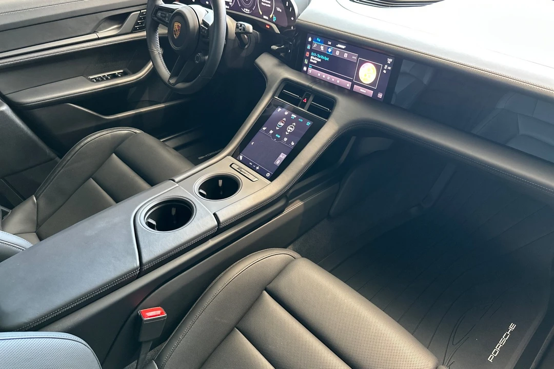 2020 Porsche Taycan Turbo - Image 17 of 21